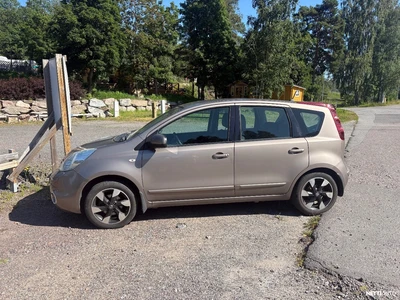 Nissan Note 1,4 Select Edition 5M/T 2013, photo 1/9