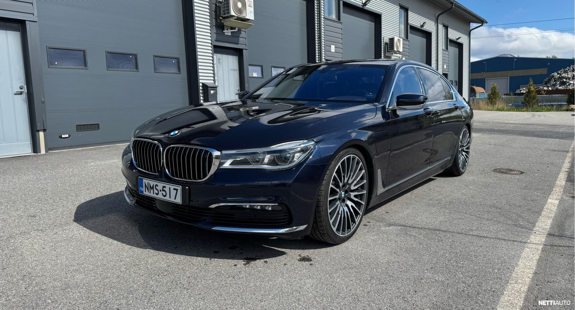 BMW 740