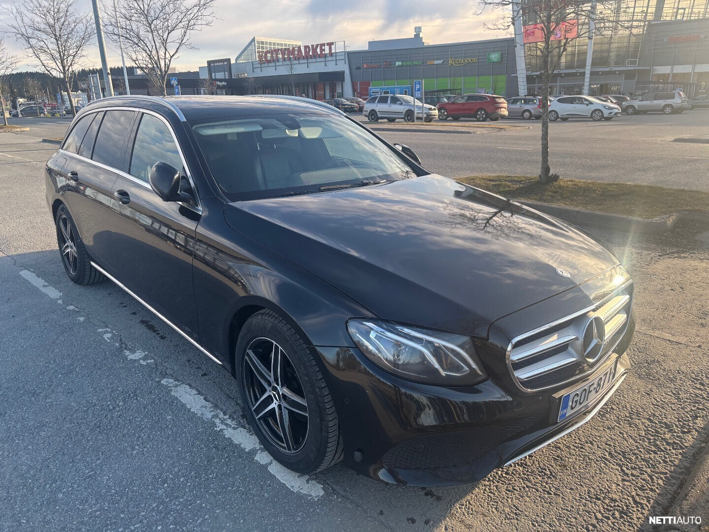 Mercedes-Benz E