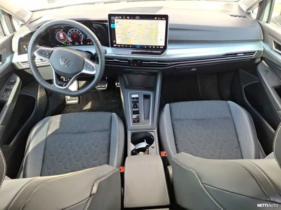 Volkswagen Golf 2026, photo 4/5