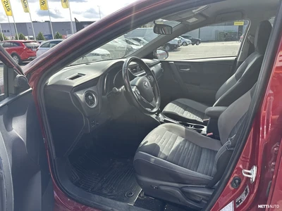 Toyota Auris 2017, kuva 3/4