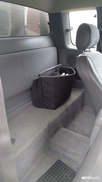 Toyota Hilux 2009, photo 2/5