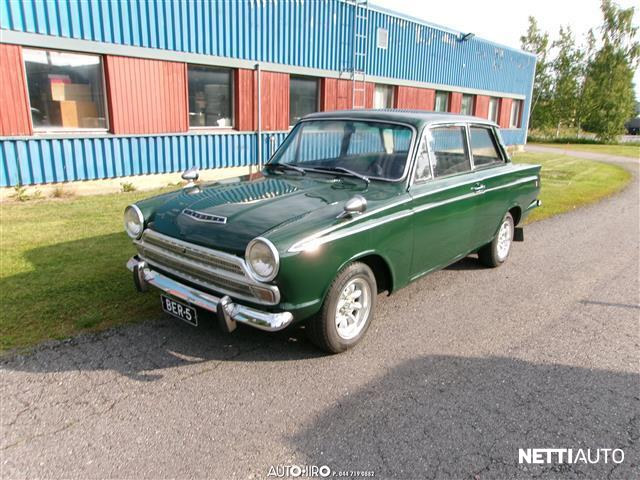 Ford Cortina