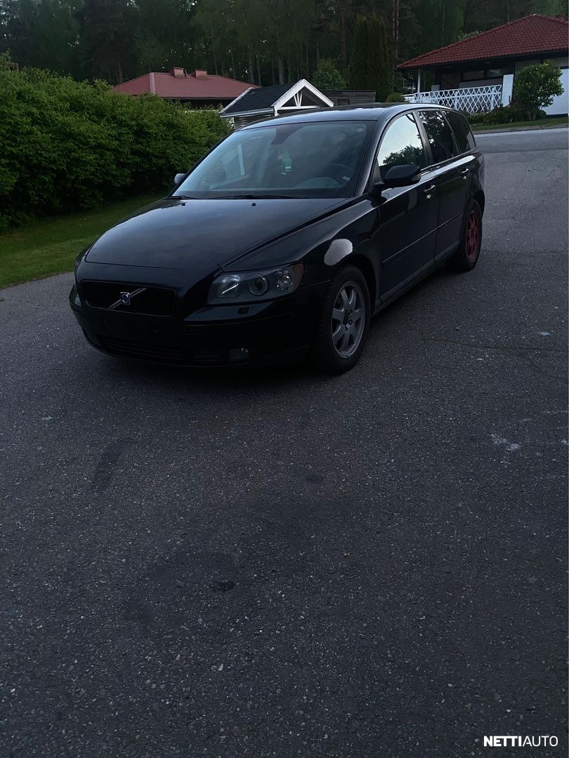 Volvo V50