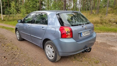 Toyota Corolla 2004, kuva 3/10