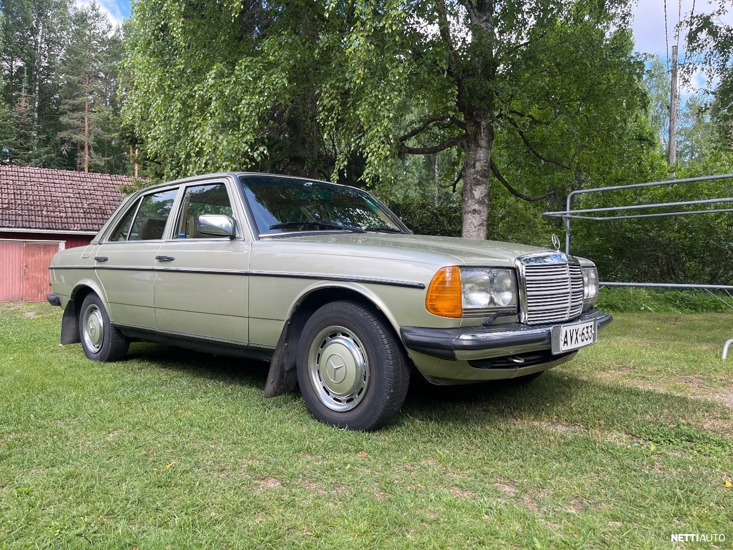 Mercedes-Benz 200