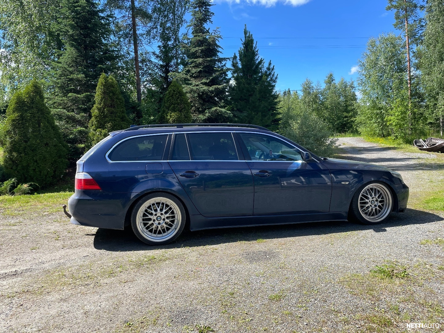 BMW 520