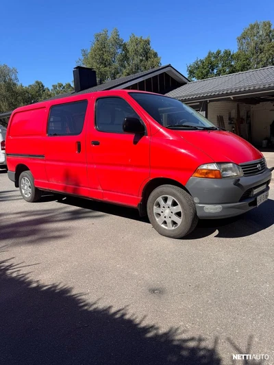 Toyota Hiace 2,5 D-4D 100 Air 5ov pitkä 2005, photo 2/13