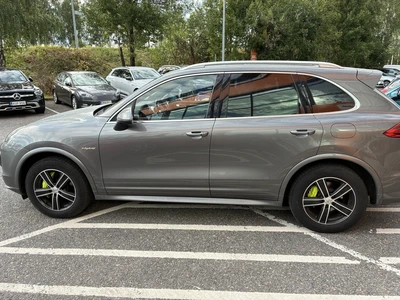 Porsche Cayenne S E-hybrid 2015, photo 3/9