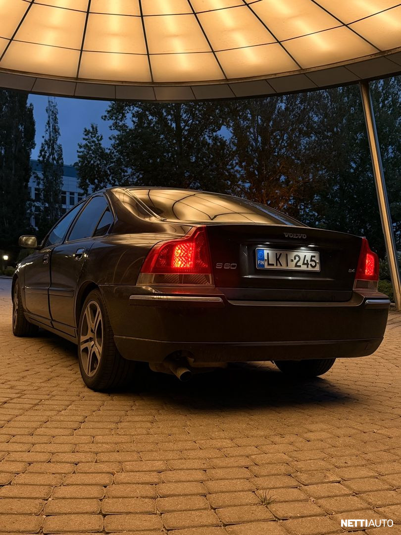 Volvo S60