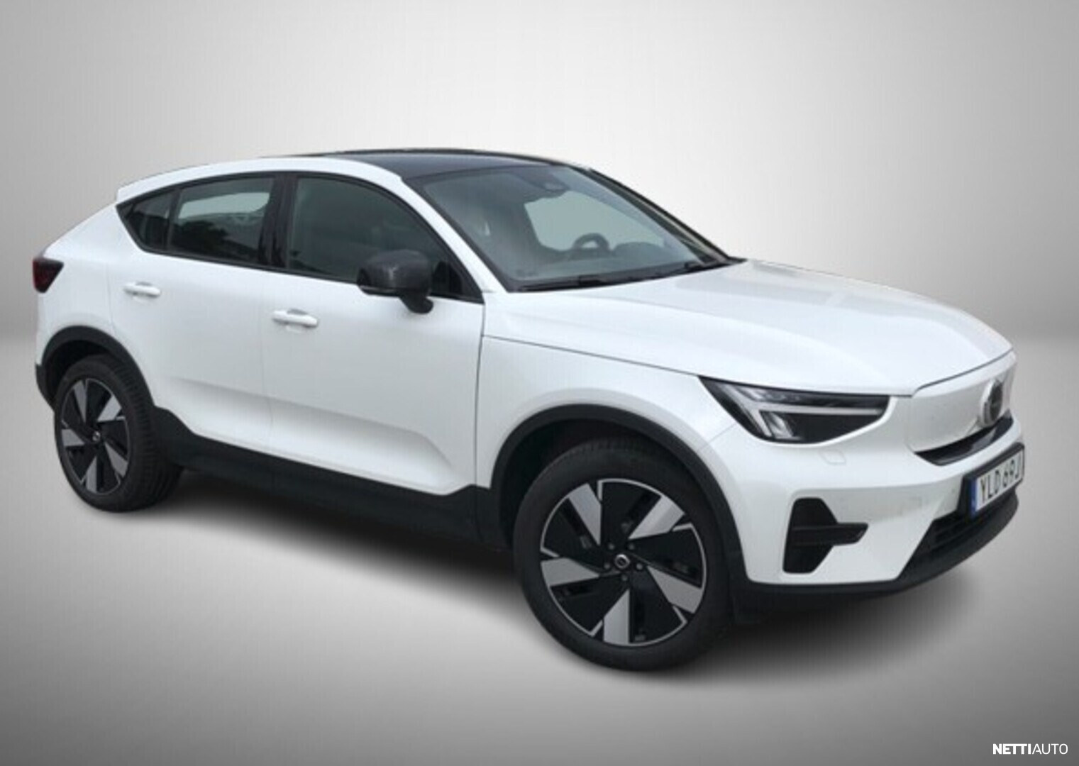 Volvo C40 2024, photo 2/3