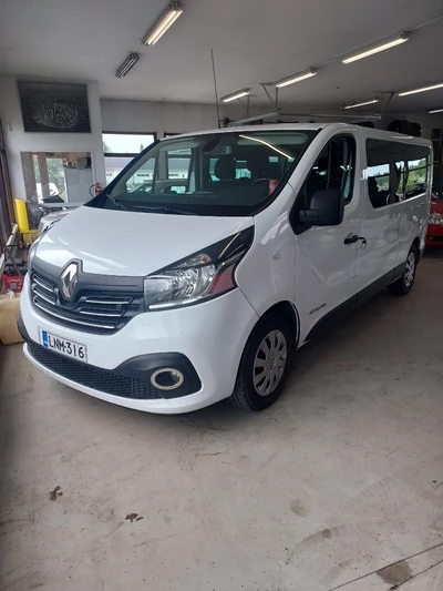 Renault Trafic Passenger 2016, photo 3/7