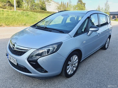 Opel Zafira Tourer 2015, photo 3/17