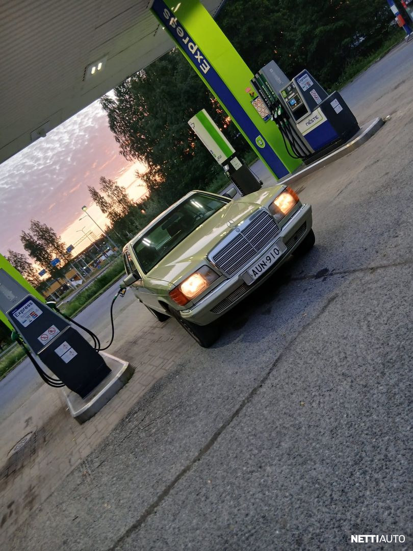 Mercedes-Benz S