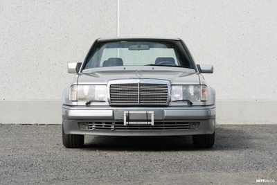 Mercedes-Benz E 500 1992, photo 2/19