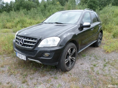 Mercedes-Benz ML 2009, photo 1/10