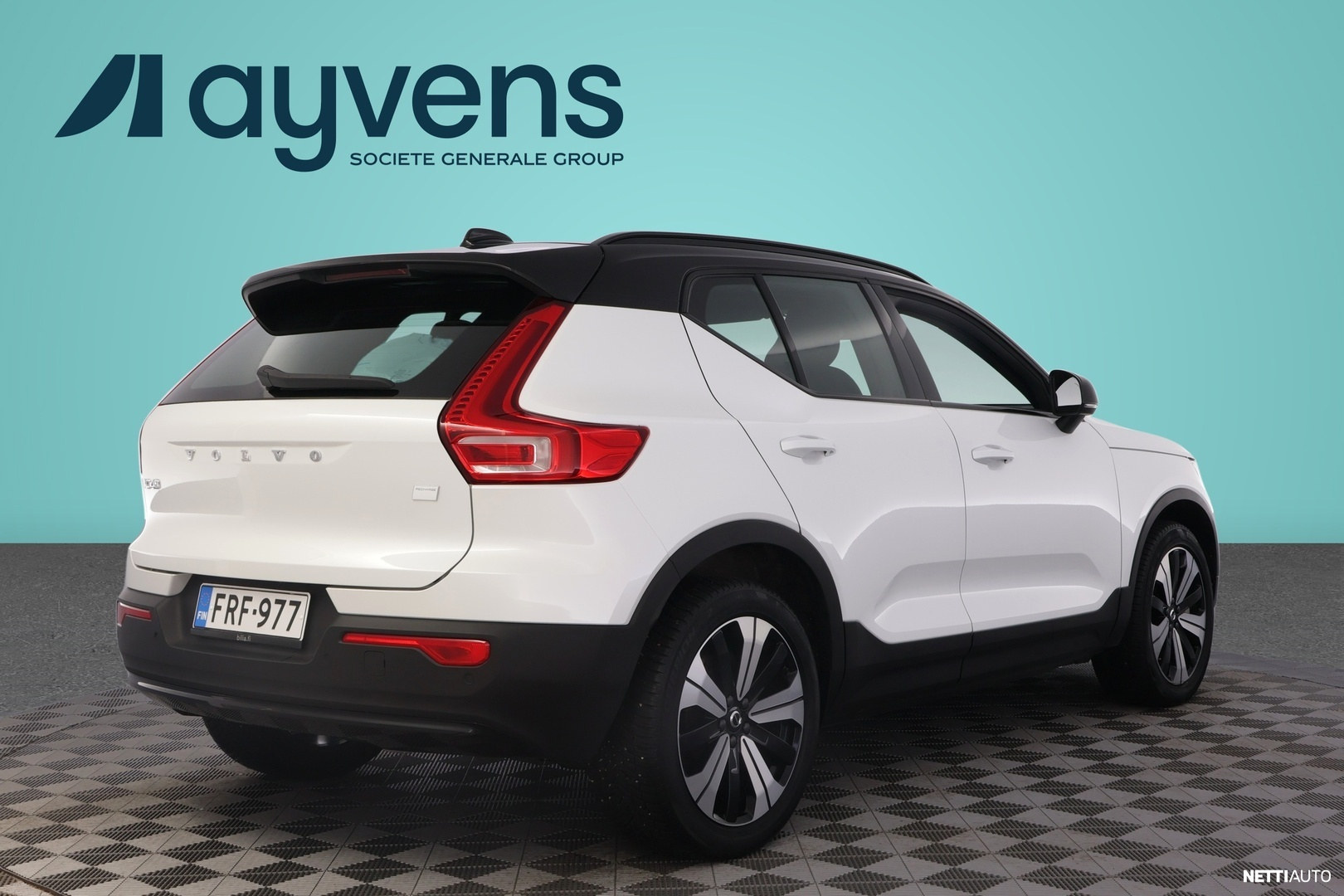 Volvo XC40 2023, photo 4/21