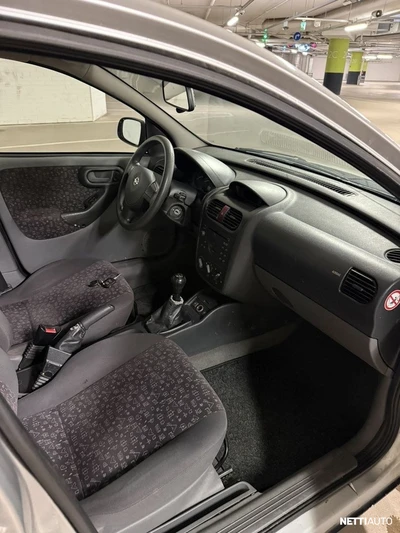 Opel Corsa 2001, photo 5/9