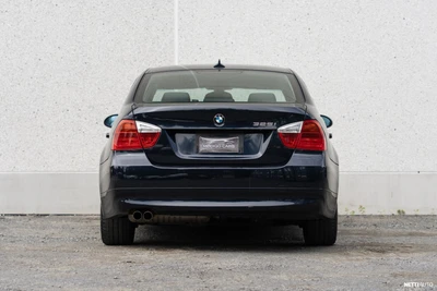 BMW 325 325i 2010, photo 2/19
