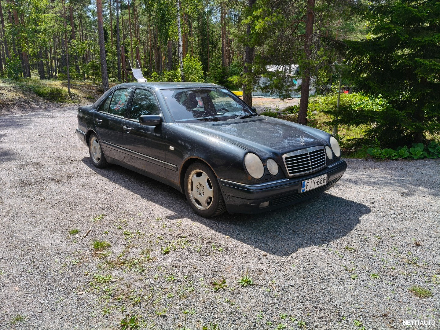 Mercedes-Benz E