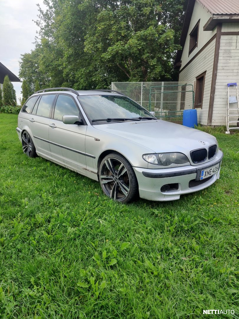 BMW 330