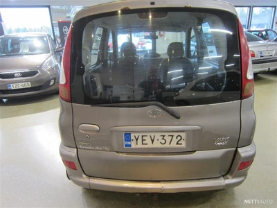 Toyota Yaris Verso STW 1,4D4D 2003, photo 4/19