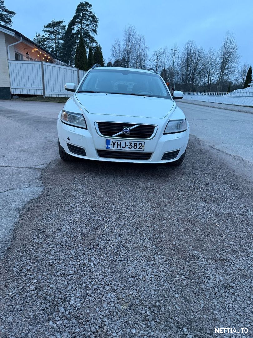 Volvo V50