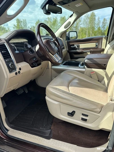 Dodge Ram 1500 5,7 Hemi Laramie 4x4 2014, kuva 6/21