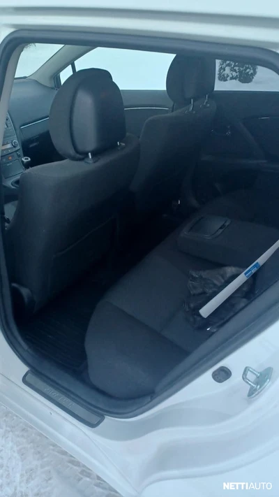 Toyota Avensis 2010, photo 5/6