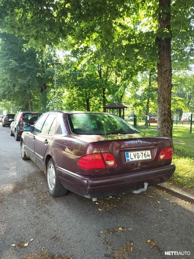 Mercedes-Benz E 1995, kuva 4/4