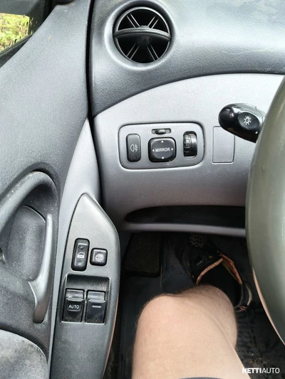 Toyota Yaris 2001, photo 6/10