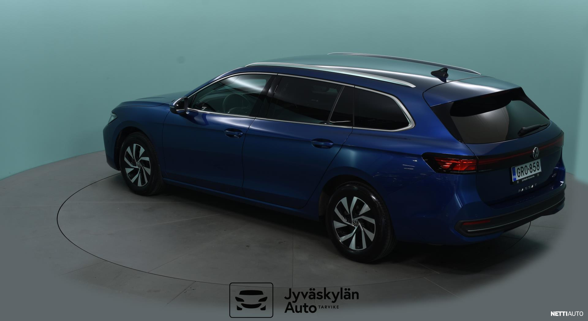 Volkswagen Passat 2024, photo 6/27