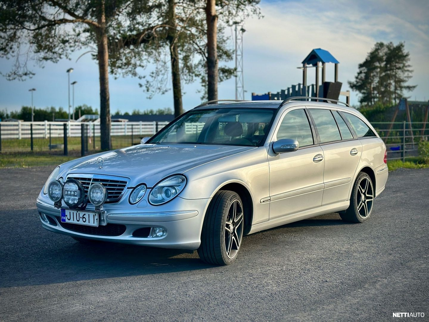 Mercedes-Benz E