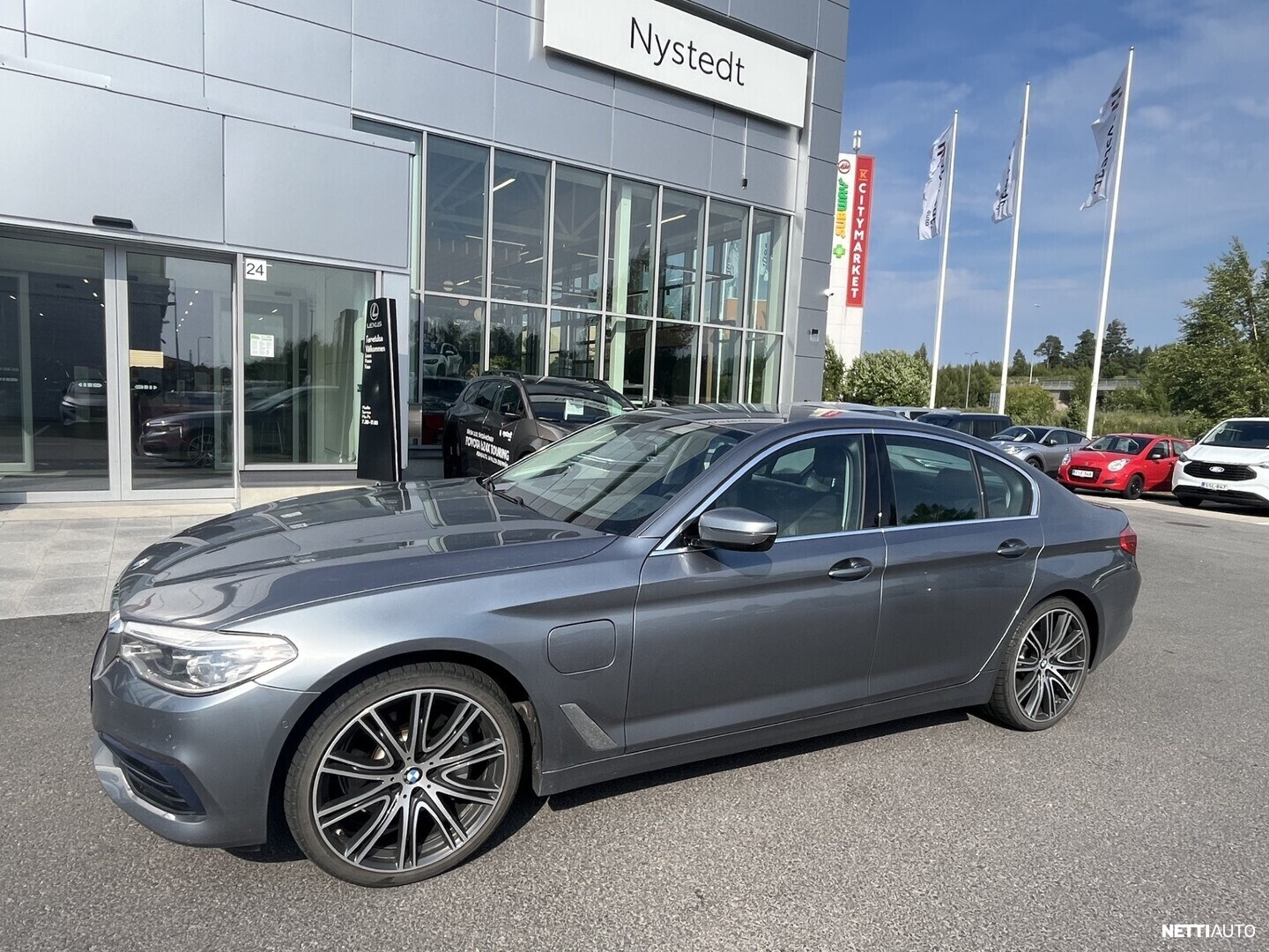 BMW 530