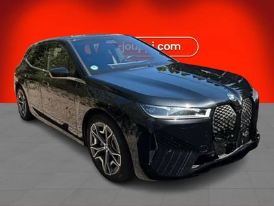 BMW iX xDrive40 2023, photo 4/6