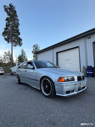 BMW 318 1995, kuva 2/7