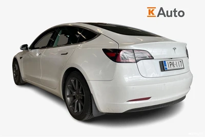 Tesla Model 3 2020, photo 2/4