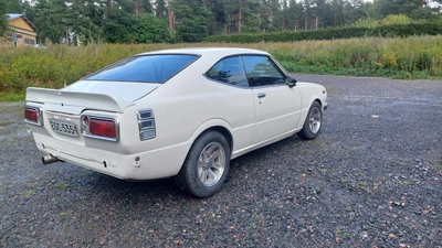 Toyota Corolla 1976, photo 6/16