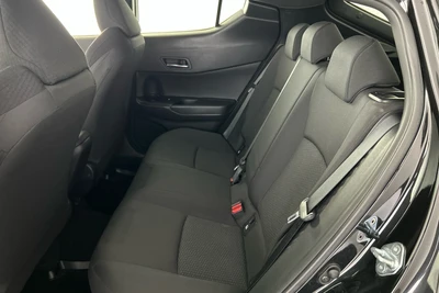 Toyota C-HR 1,8 Hybrid Active Edition 2019, photo 7/10