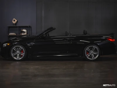 BMW M4 2015, kuva 7/15