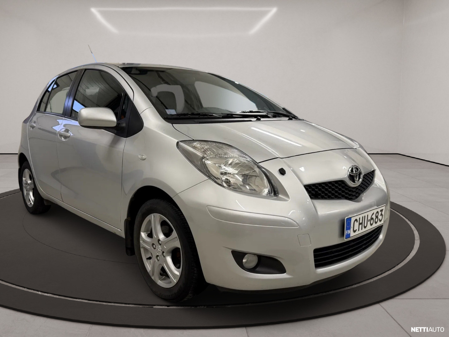 Toyota Yaris 2010, photo 3/16