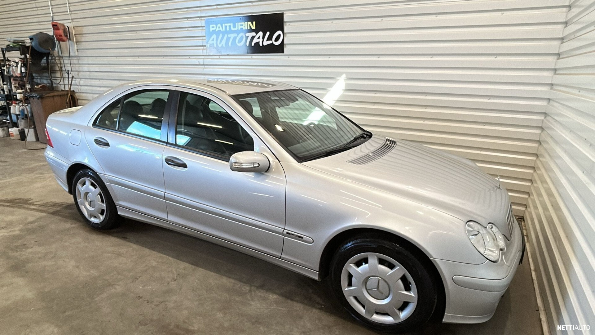 Mercedes-Benz C 200
