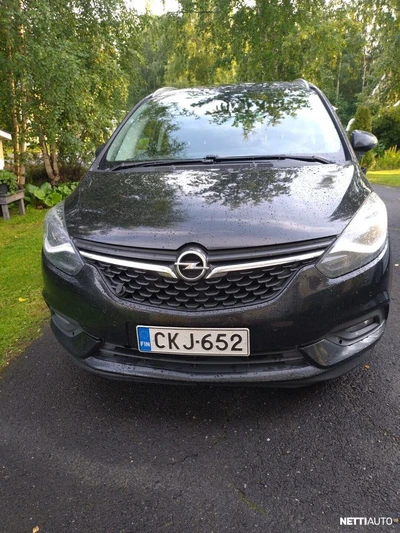 Opel Zafira 2017, photo 2/13