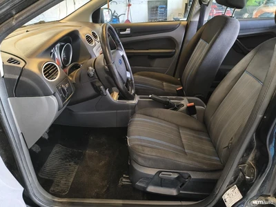 Ford Focus 2009, kuva 5/7