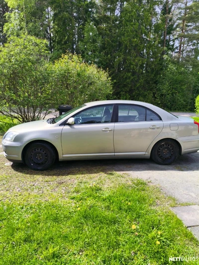 Toyota Avensis 2004, kuva 6/8