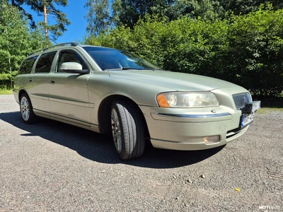 Volvo V70 2006, kuva 3/10
