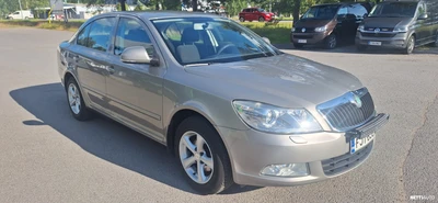 Skoda Octavia 2010, kuva 7/9