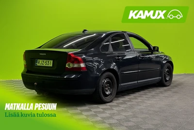 Volvo S40 1,8 Kinetic 2005, photo 2/6
