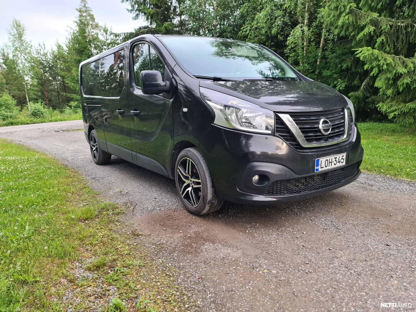 Nissan NV300