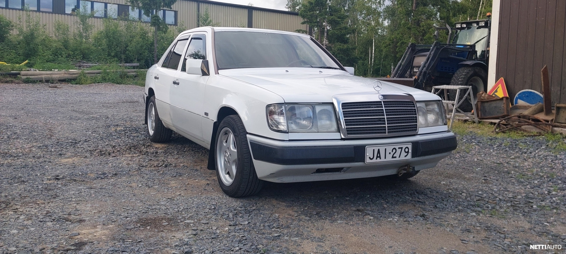 Mercedes-Benz 200